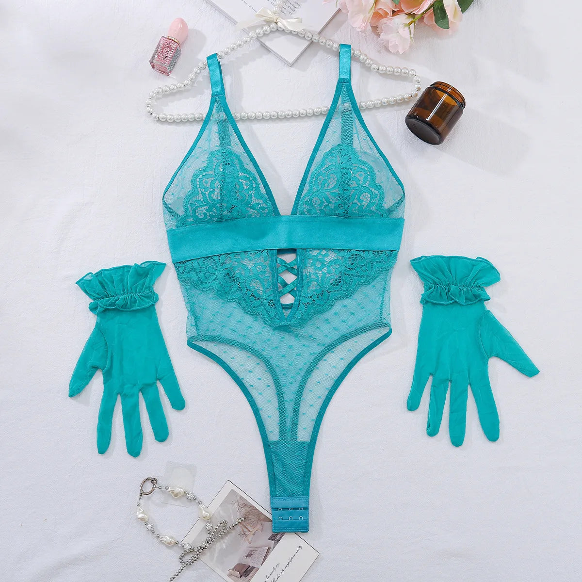 Prześwitujące body z elementami koronki Auriga-lorana.pl