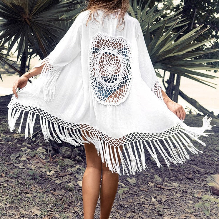 Kimono plażowe z ozdobnymi frędzlami Andromeda-lorana.pl