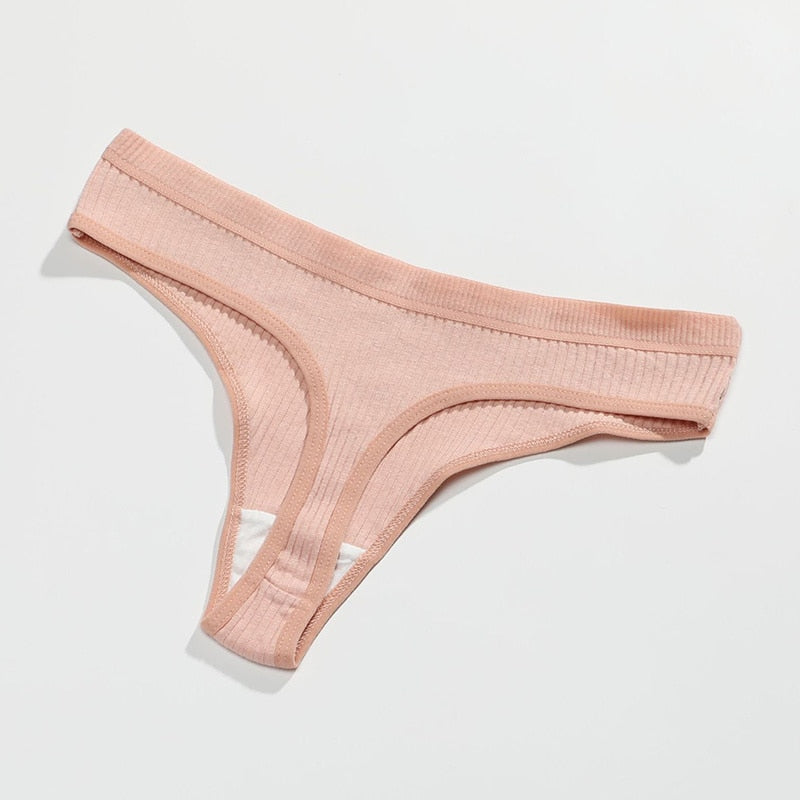 Stringi w pionowe paskiCygnus-lorana.pl